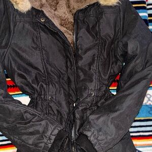 ILoveSia Black Faux-Fur Lined Winter Parka Jacket